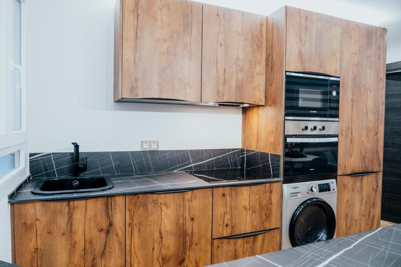 Appartamento Apartamento Augusto Junquera Oviedo Esterno foto